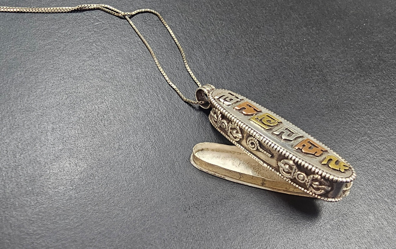Vintage Egyptian Sterling Silver 3 tone Cartouche Pendant Hieroglyphics Symbols Pill / Poison Box