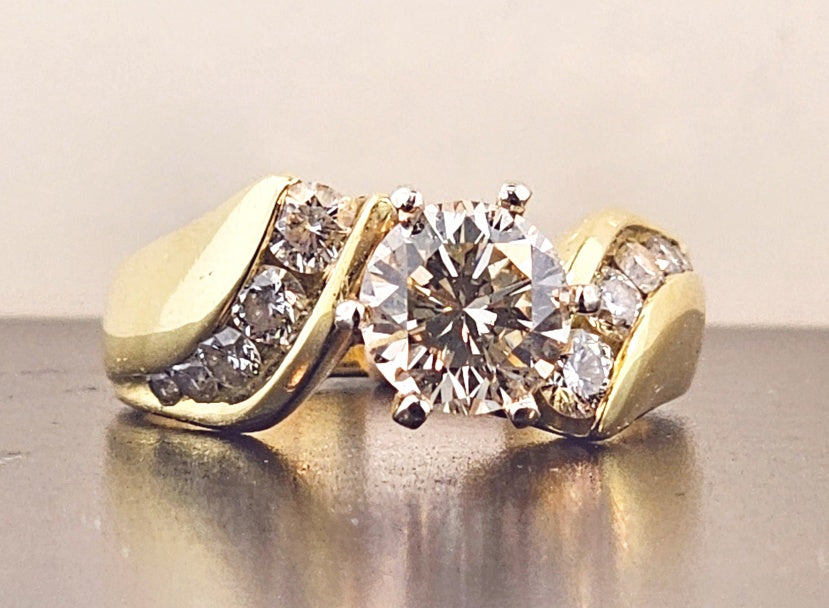 ESTATE 18K YELLOW GOLD 1.11 ct CENTER DIAMOND ENGAGEMENT RING 7.1 GR Size 6