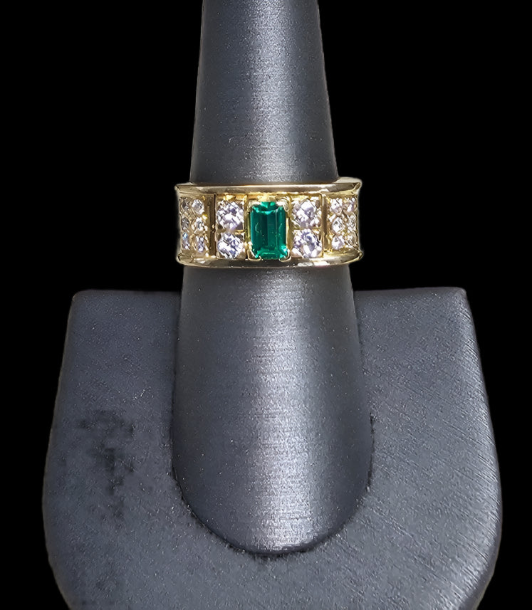 Vintage 18k Yellow Gold Natural Emerald & Diamond Ladies Band Ring 9.0g Sz8