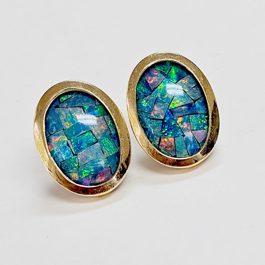 Vintage 14k Yellow Gold Fire Opal Doublet Inlay Mosaic Post Stud Earrings.