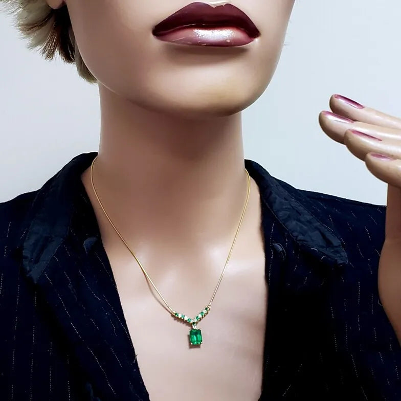 Vintage ~2.0 carats Emerald and Diamond 14K YELLOW GOLD PENDANT NECKLACE Italy