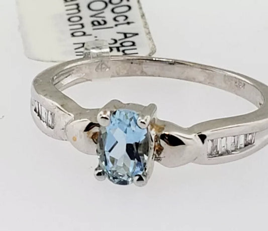 .50ct OVAL AQUAMARINE and .25ct BAGUETTE DIAMONDS RING 14k WHITE GOLD, Size 7