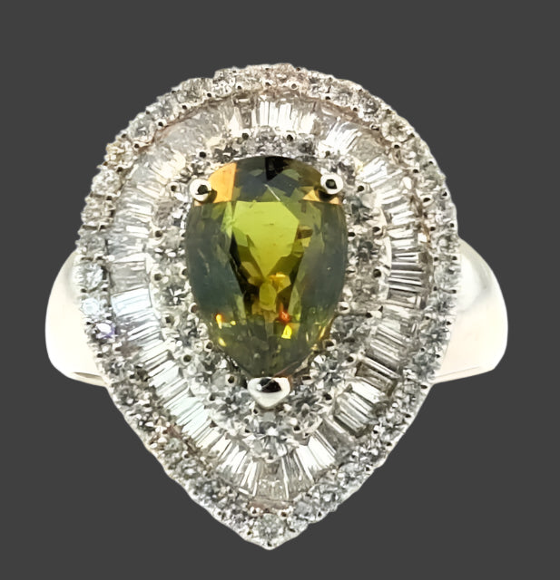 4k W Gold ~6.50 ctw Pear Shaped Demantoid Garnet Round & Baguette Diamond Ring
