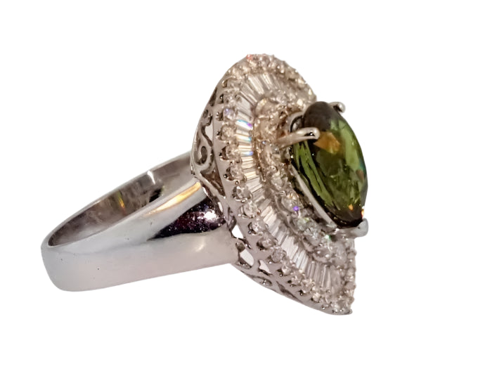 4k W Gold ~6.50 ctw Pear Shaped Demantoid Garnet Round & Baguette Diamond Ring