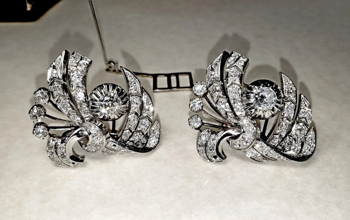 Stunning 1930's Art Deco Platinum Diamond Double Clip Brooch Pin 7.00 ctw