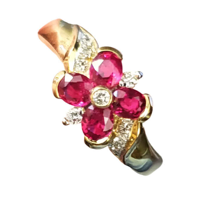ESTATE DIAMOND & AAA OVAL RUBY 18K YELLOW GOLD FLOWER RING