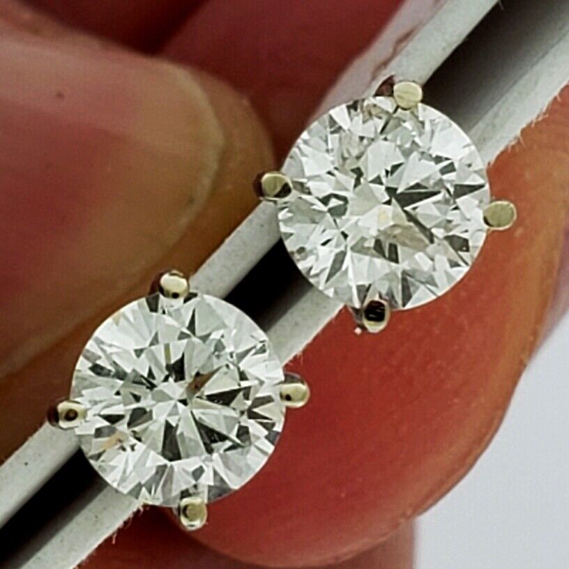 New Pair of Round Brilliant Cut Diamond Stud Earrings 14k W Gold 1.02 ctw