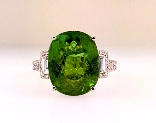 18k White Gold ~10ct Oval VIVID GREEN TOURMALINE Round + Trapezoid Diamond Ring