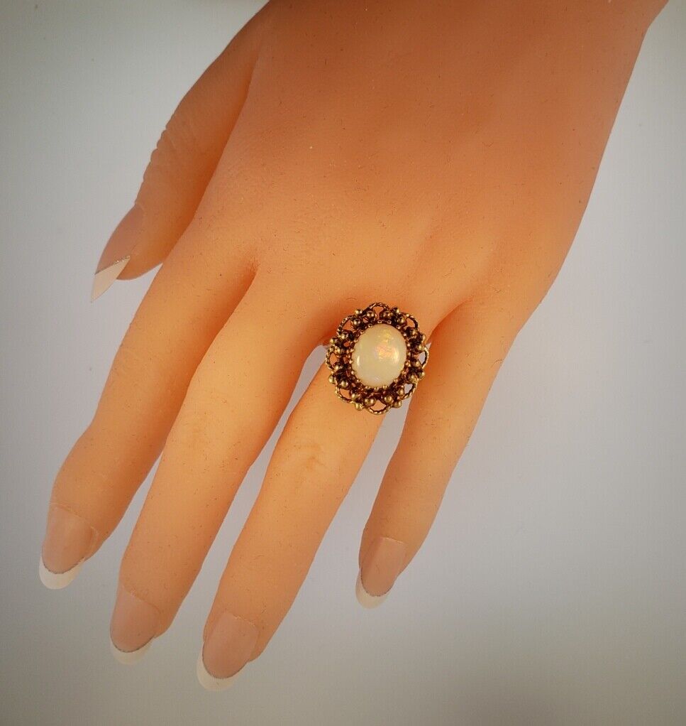 Vintage 3.00 ct Oval Cabochon Opal 10K Yellow Gold cocktail Ring Sz 7