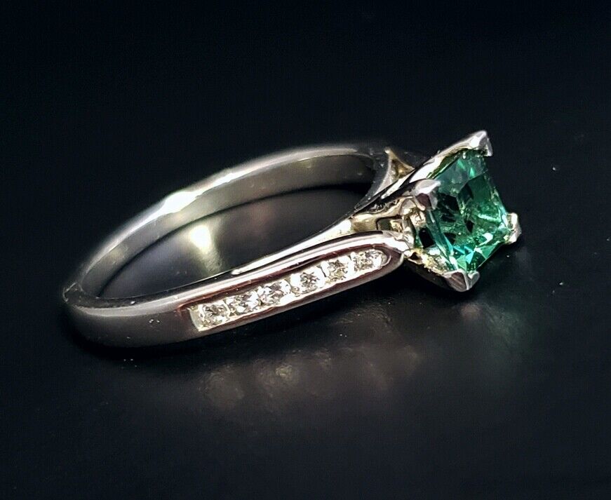 Platinum Princess Cut Green Tourmaline Diamond Ring Cocktail Engagement Size 6.5