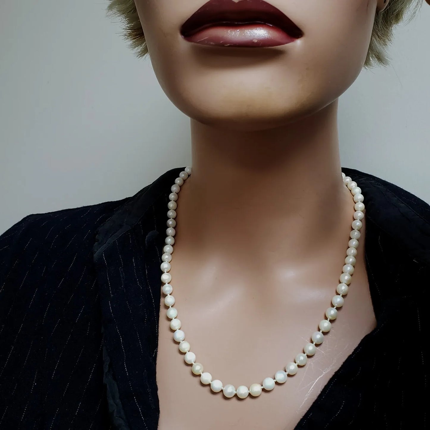 VINTAGE CULTURED 7 mm PEARL NECKLACE W/ 14K SOLID YELLOW GOLD CLASP