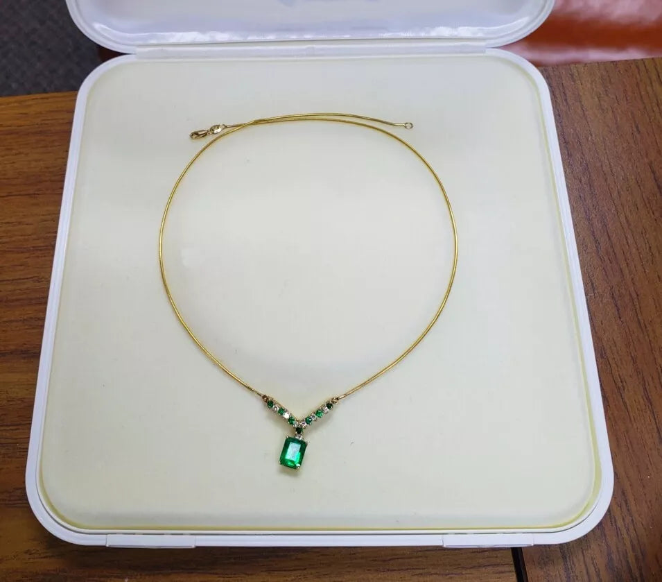 Vintage ~2.0 carats Emerald and Diamond 14K YELLOW GOLD PENDANT NECKLACE Italy