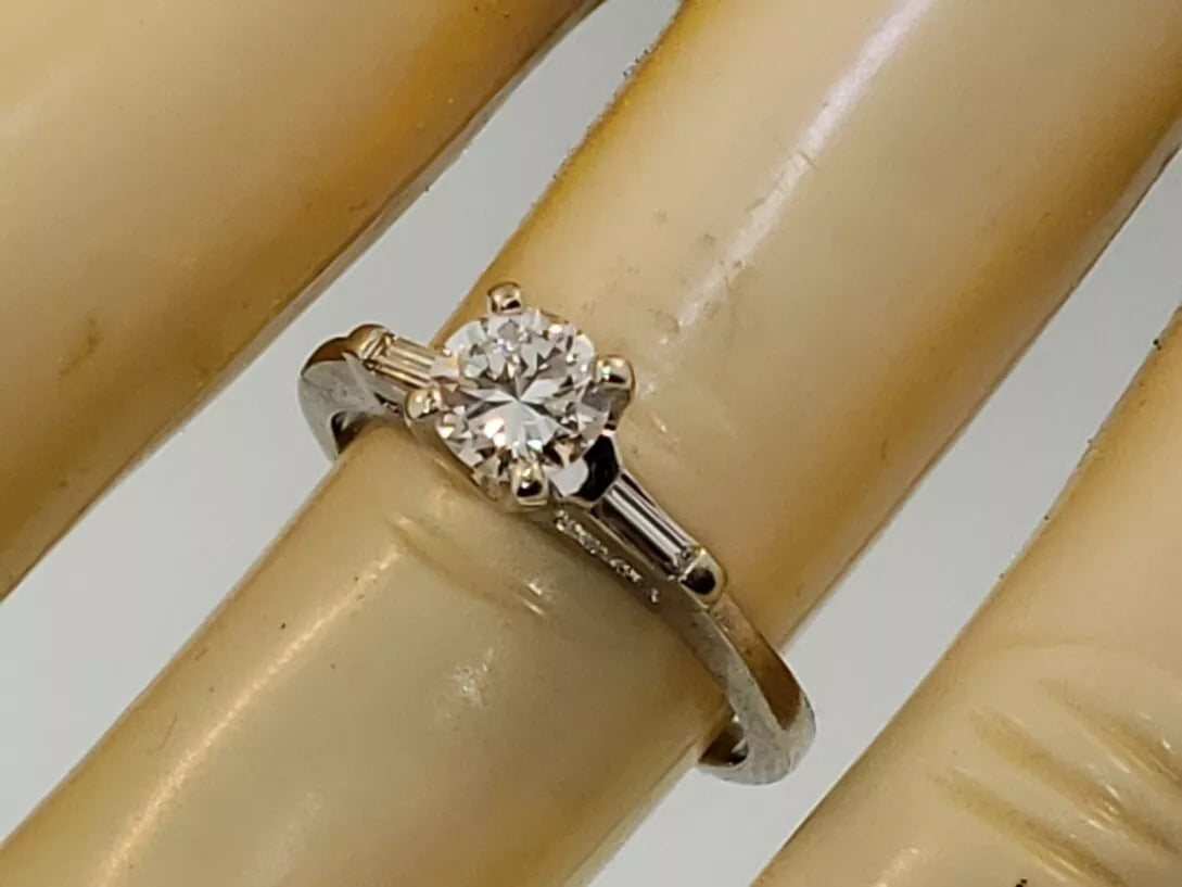 Vintage 1/2ctw Round Brilliant Cut Diamond Baguette Engagement Ring 1/2ctw Size 4.5