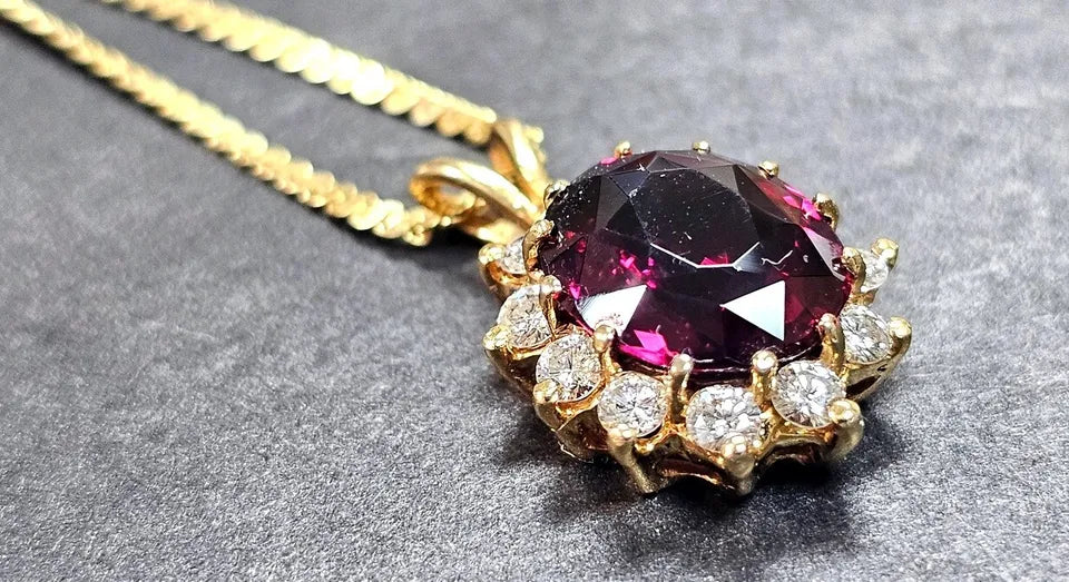 Estate ~4.00 CT OVAL GARNET ROUND DIAMONDS HALO 14K YELLOW GOLD PENDANT