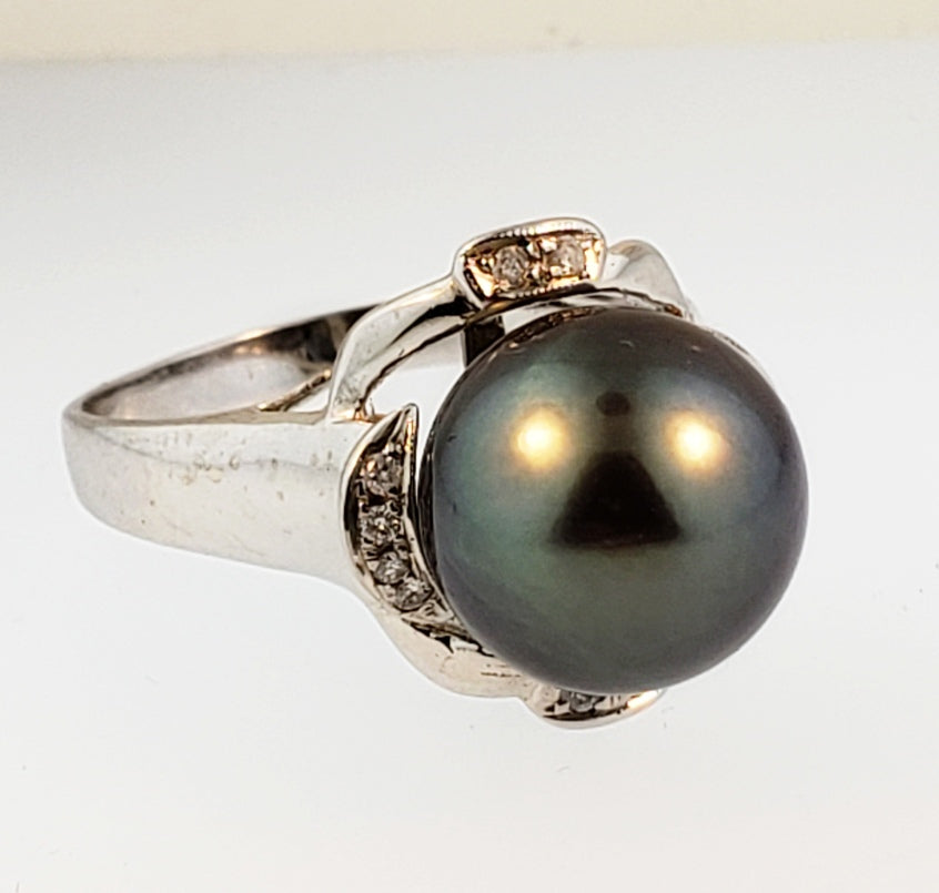 13mm Tahitian black pearl ring, diamonds, solid 14k white gold.