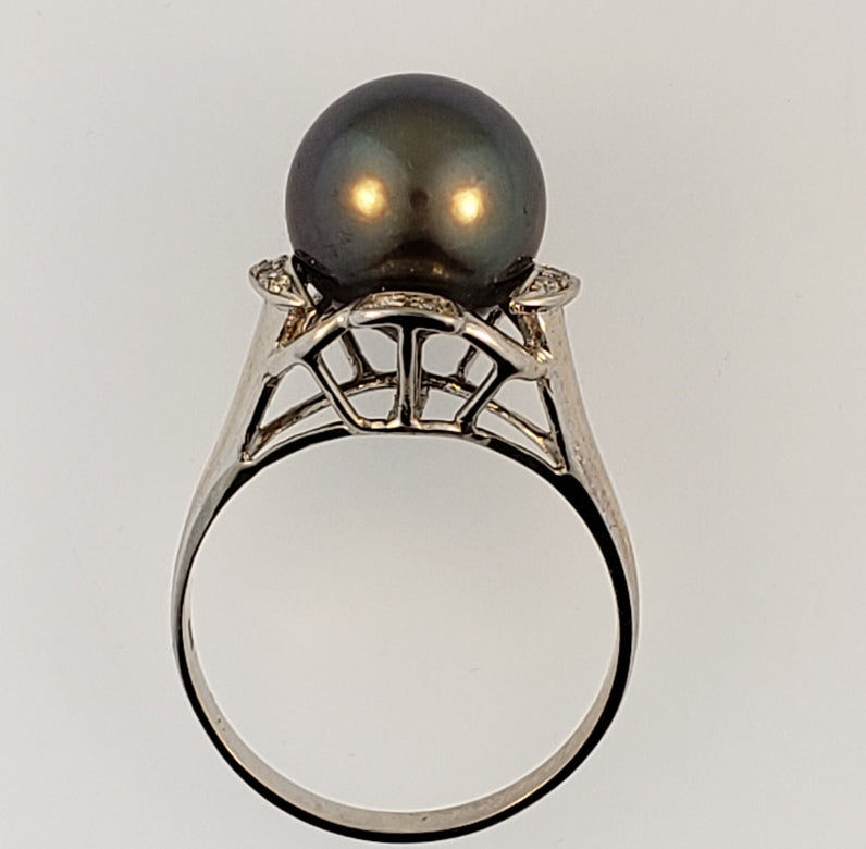 13mm Tahitian black pearl ring, diamonds, solid 14k white gold.