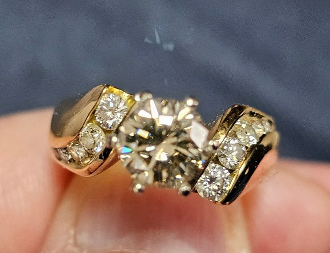 ESTATE 18K YELLOW GOLD 1.11 ct CENTER DIAMOND ENGAGEMENT RING 7.1 GR Size 6