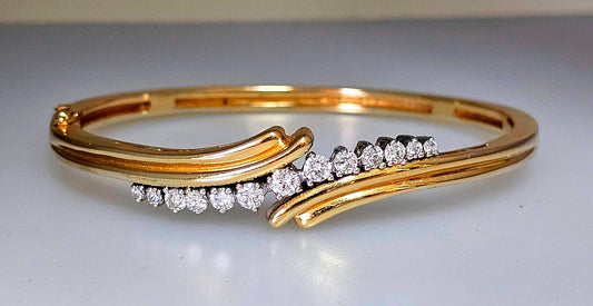 Vintage .90 Cts Round Brilliant Cut Diamonds Bangle Bracelet In 585 14K Gold