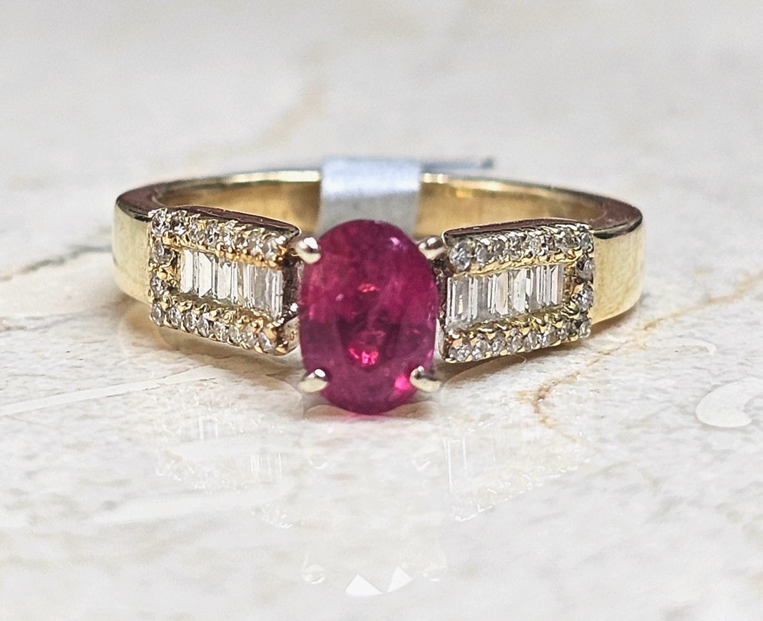 Beautiful Vintage Natural RUBY Baguette and Round Diamond Ring 14K Yellow Gold Size 6.5