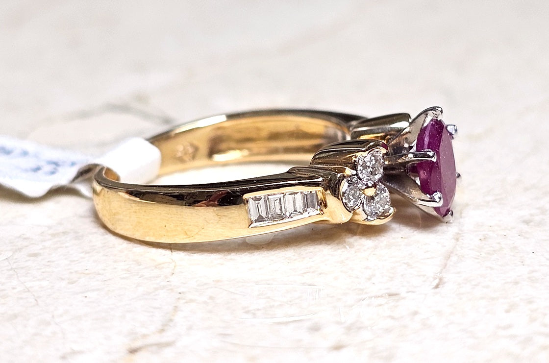 Beautiful Natural RUBY Baguette and Round Diamond Ring 14K Yellow Gold