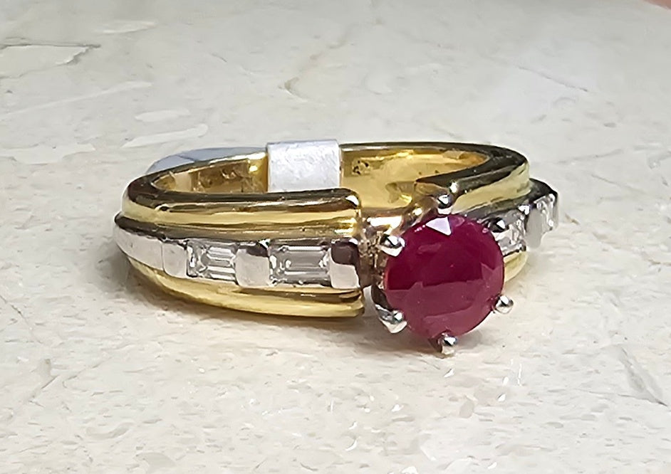 Round Red Ruby 1.00 ct Baguette Diamond 14k Two-Tone Gold Ring Sz 6.5, 1.34ctw