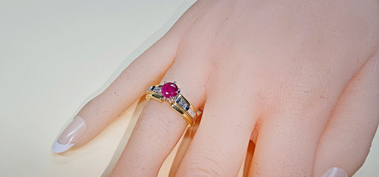 Round Red Ruby 1.00 ct Baguette Diamond 14k Two-Tone Gold Ring Sz 6.5, 1.34ctw