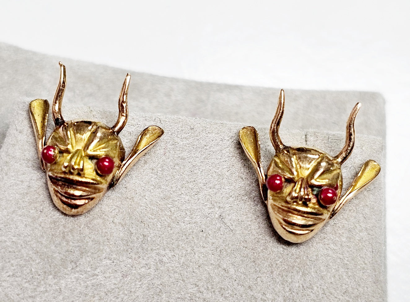 Vintage 18K Solid Gold Colombian Devil Mask Earrings - Carnaval de Riosucio 2.5g