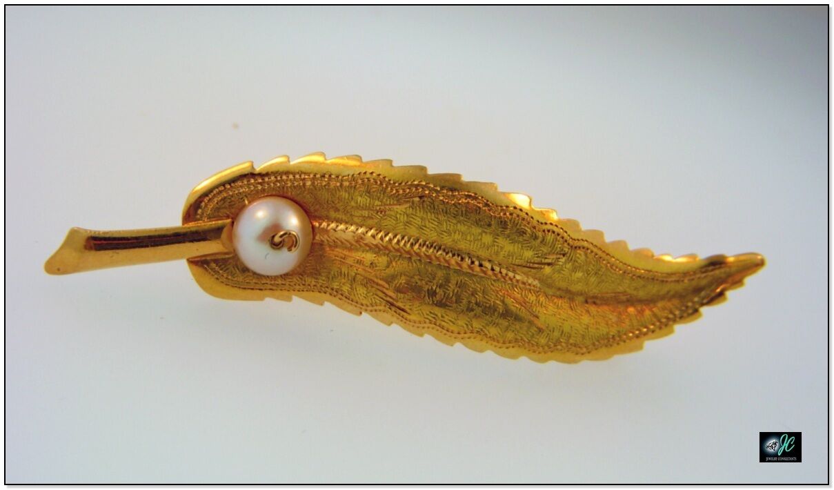 VINTAGE 750 SOLID 18K YELLOW GOLD HAND CARVED LEAF FEATHER PEARL PIN BROOCH