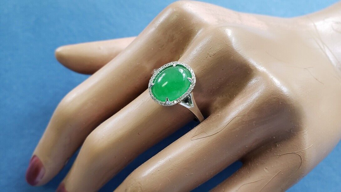 Estate Vintage Green Jade Jadeite Cabochon Diamond Halo Ring 14K White Gold