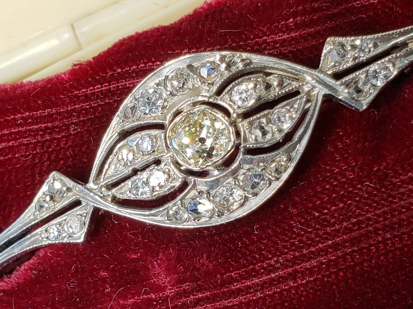 Antique Art Deco 14K white Gold 3/4 CTW Old Mine Diamond Pin Brooch