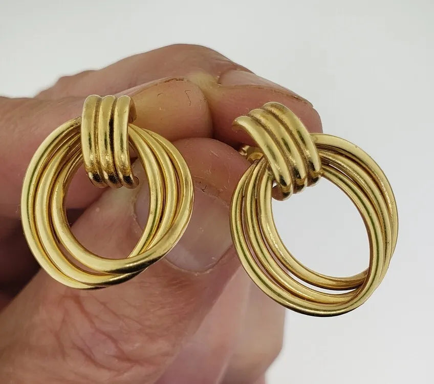 Have one to sell? Sell now 14K Gold Ribbed Twist Oval Earrings Tubular