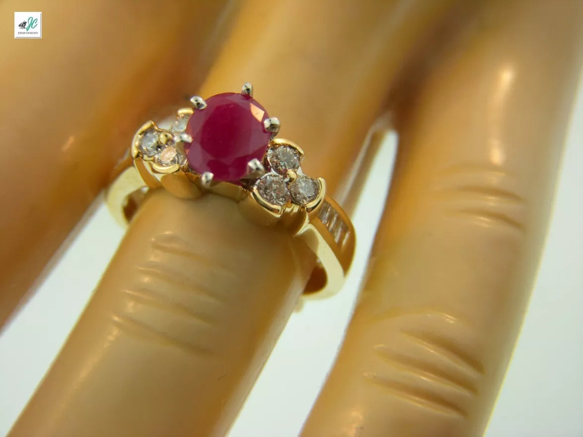 Beautiful Natural RUBY Baguette and Round Diamond Ring 14K Yellow Gold