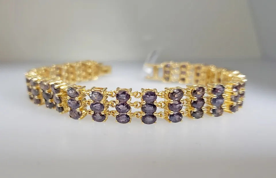 20.28 Carats Unheated Natural Color Changing Oval Sapphires Bracelet 7.5" 18k